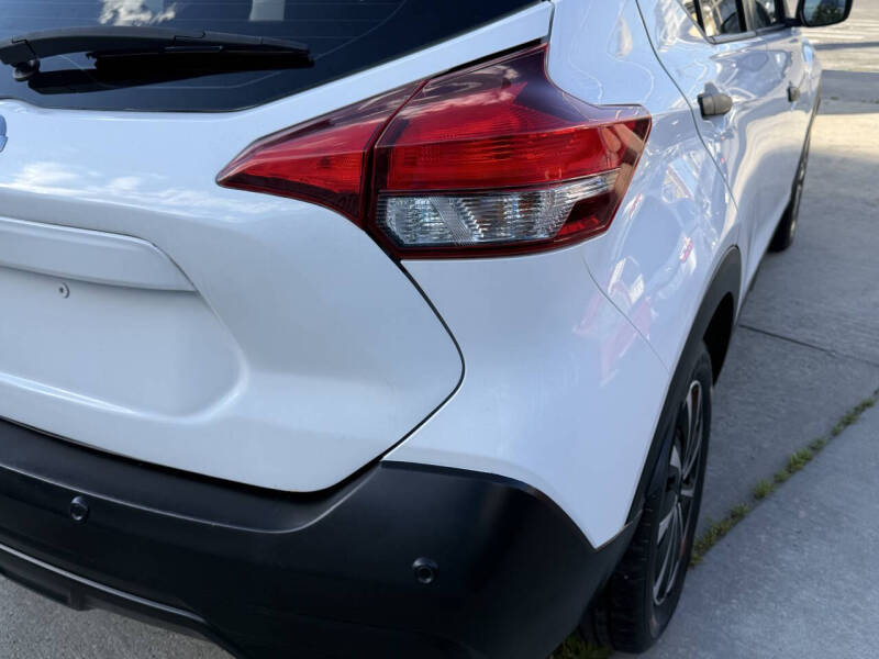 2020 Nissan Kicks S