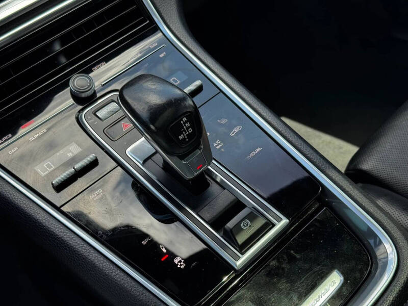 2020 Porsche Panamera