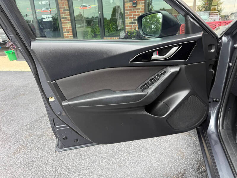2016 Mazda MAZDA3 i Sport