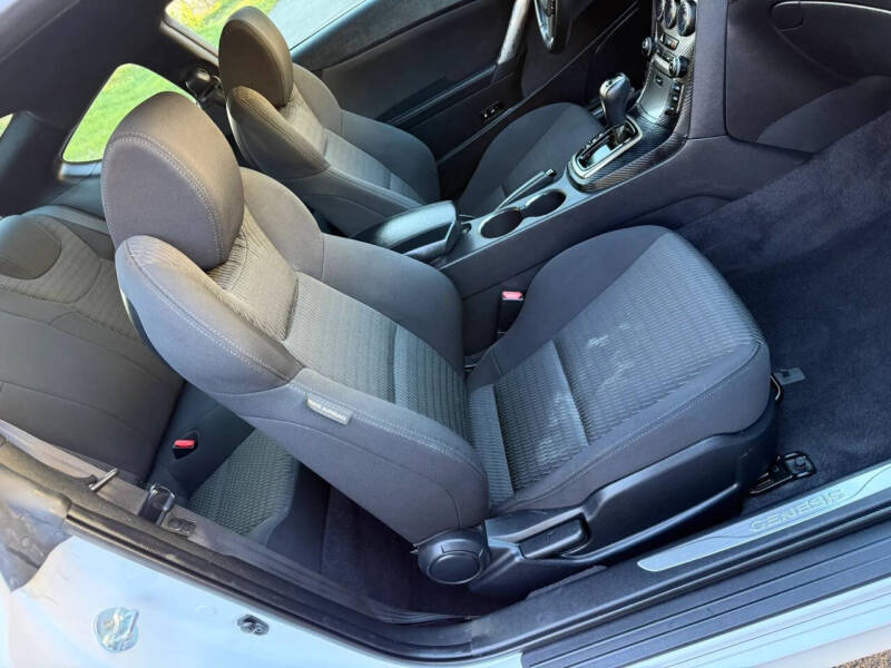 2016 Hyundai Genesis Coupe