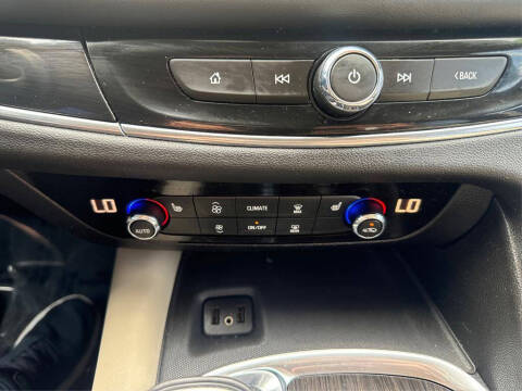 2018 Buick Enclave Essence