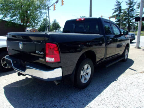 2016 RAM 1500 SLT