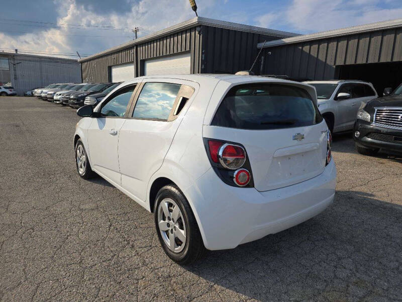 2016 Chevrolet Sonic LS Auto