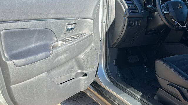 2024 Mitsubishi Outlander Sport SE