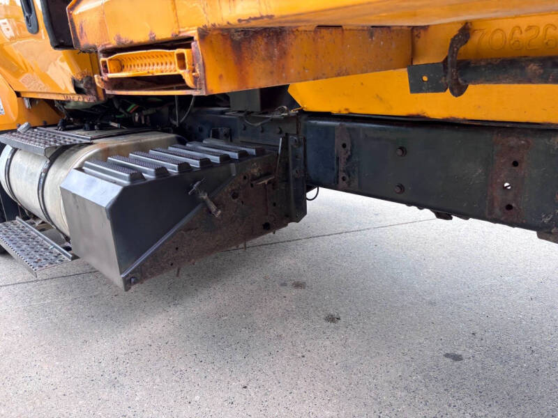 2009 International WorkStar 7400