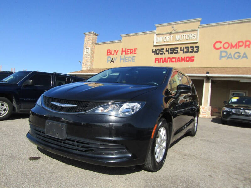 2017 Chrysler Pacifica for sale at Import Motors in Bethany OK