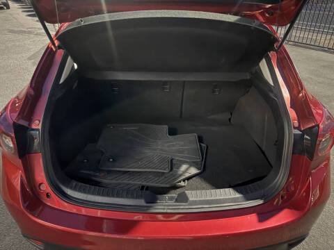 2015 Mazda MAZDA3 i Touring