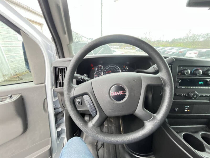 2024 GMC Savana 2500