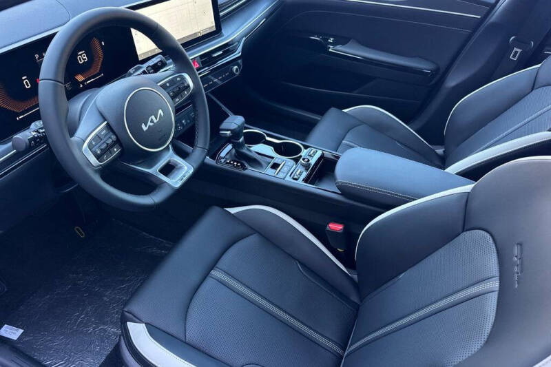 2026 Kia K5