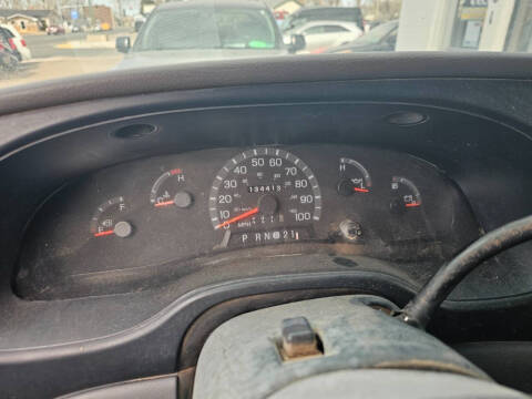 2002 Ford E-Series E-150