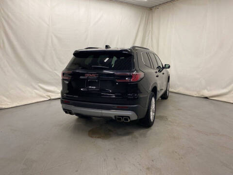 2024 GMC Acadia Elevation