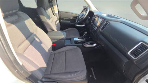 2022 Nissan Frontier SV