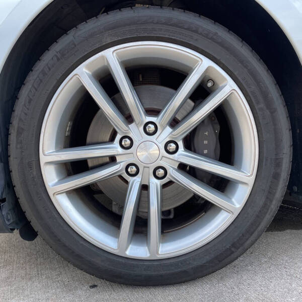 2014 Tesla Model S 85