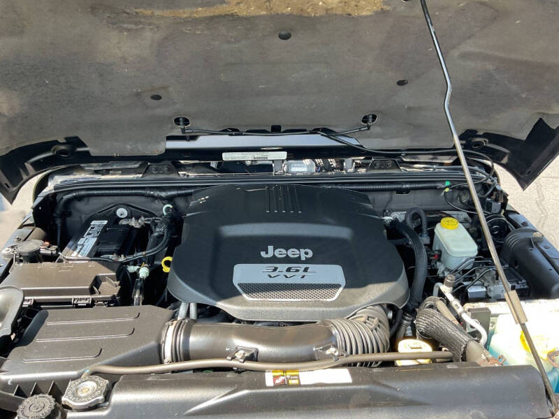 2013 Jeep Wrangler Sahara