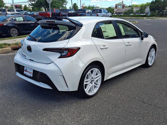 2026 Toyota Corolla Hatchback SE