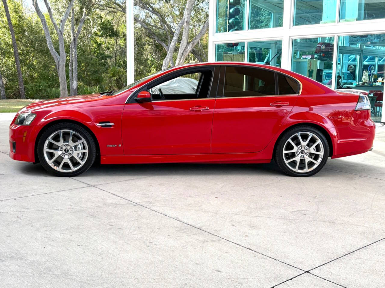 2009 Pontiac G8 11