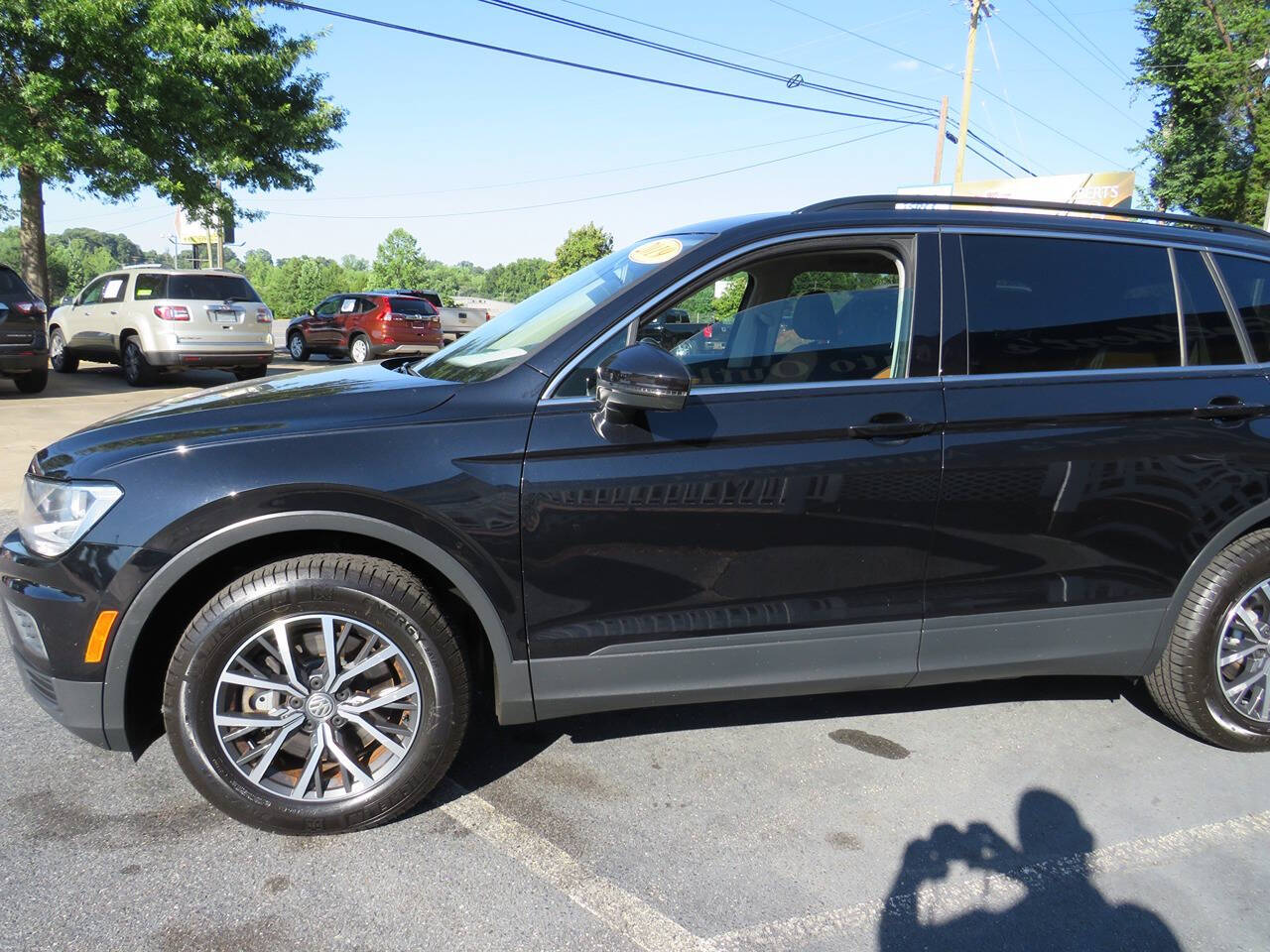 2019 Volkswagen Tiguan for sale at Colbert's Auto Outlet in Hickory, NC