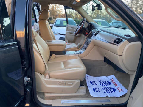 2011 Cadillac Escalade Premium