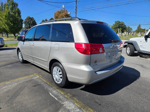 2007 Toyota Sienna CE 7-Passenger