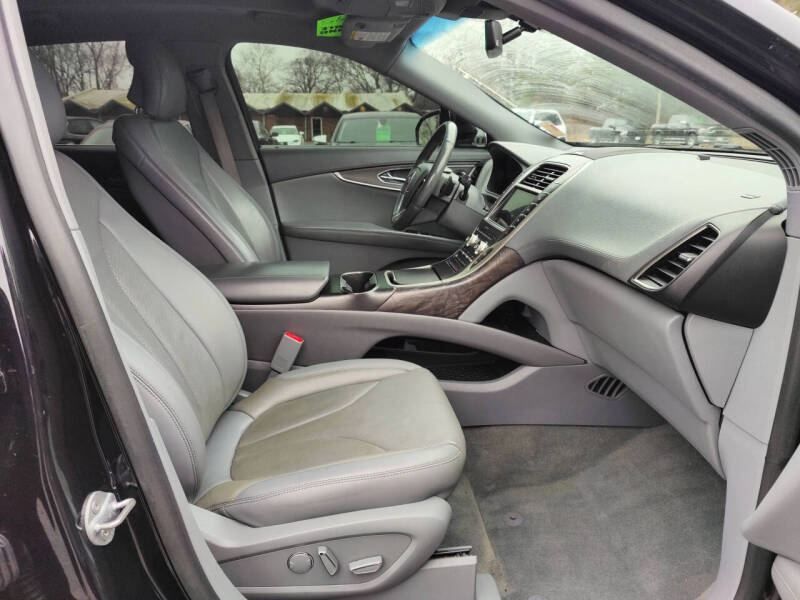 2019 Lincoln Nautilus Reserve