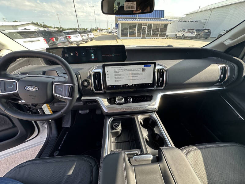 2026 Ford Expedition MAX Platinum