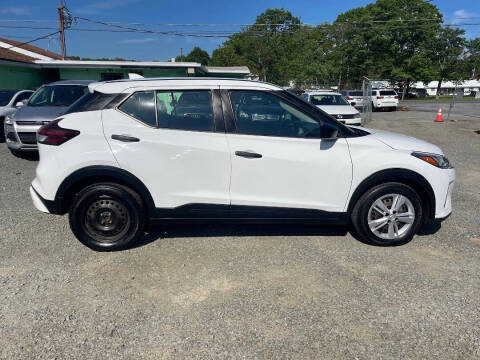 2022 Nissan Kicks S