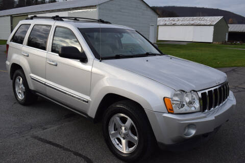 2006 Jeep Grand Cherokee for sale at CAR TRADE in Slatington PA
