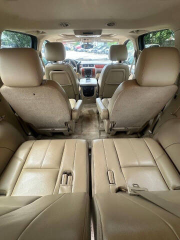 2011 Chevrolet Suburban LT