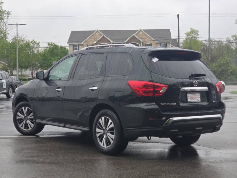 2020 Nissan Pathfinder SV