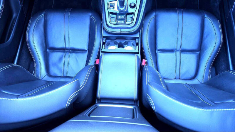 2016 Jaguar F-TYPE R