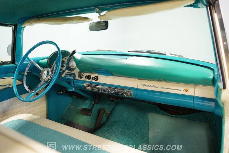 1956 Ford Fairlane