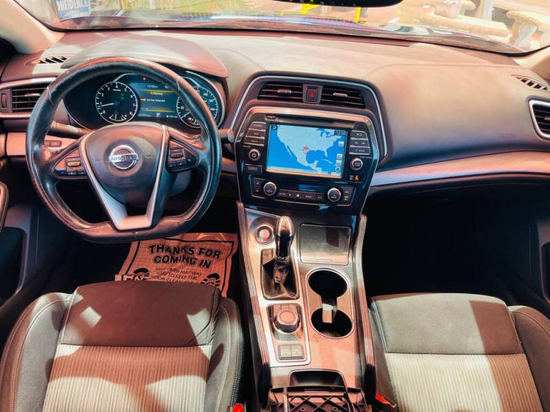 2017 Nissan Maxima