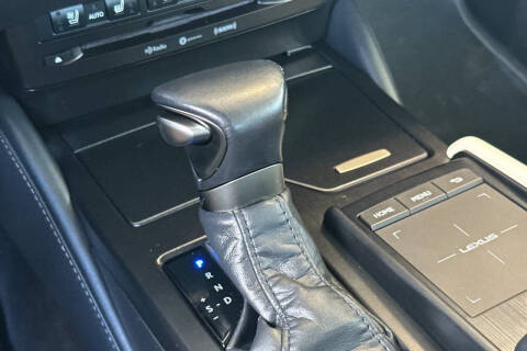 2022 Lexus ES 300h