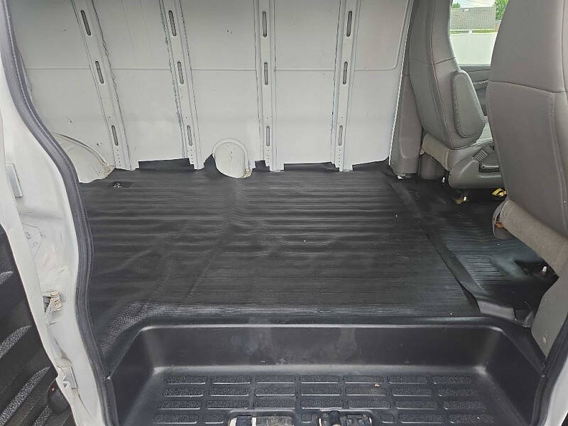 2021 Chevrolet Express 2500