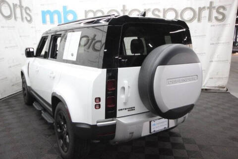 2020 Land Rover Defender 110 SE