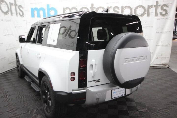 2020 Land Rover Defender 110 SE