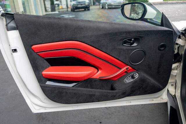 2020 Aston Martin Vantage