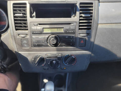 2012 Nissan Versa 1.8 S