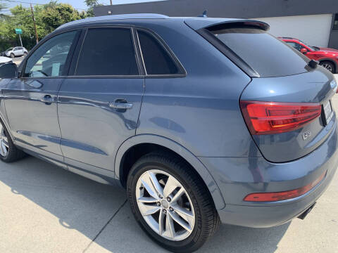 2017 Audi Q3 2.0T Premium