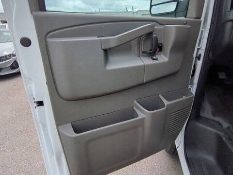 2025 Chevrolet Express 2500