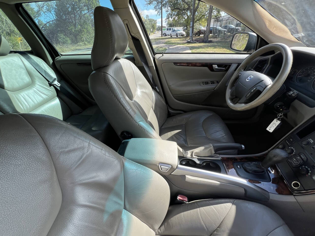 Used Car 2006 Volvo Xc70  Base Awd 4dr Wagon For Sale Under $10,000 In Austin, Texas