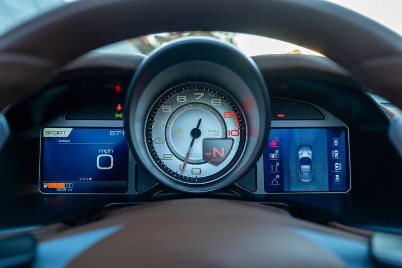 2022 Ferrari 812 GTS