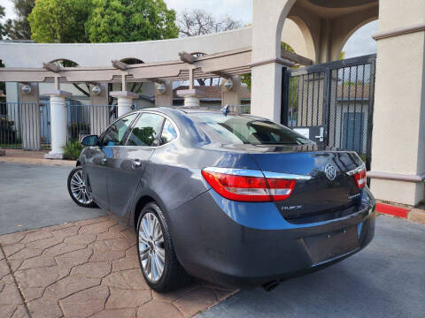 2012 Buick Verano Leather Group