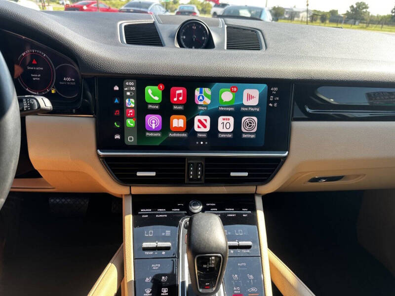 2022 Porsche Cayenne Platinum Edition