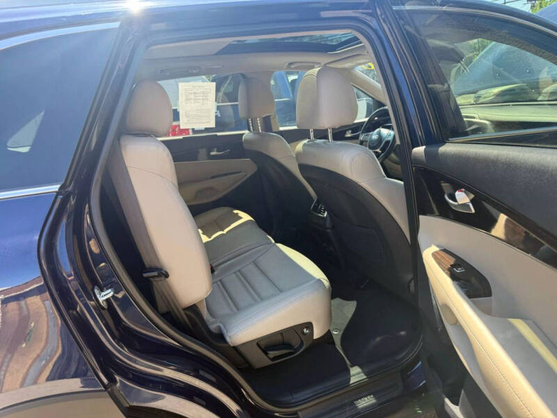 2020 Kia Sorento EX V6