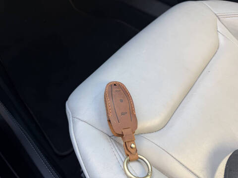 2016 Tesla Model S 70D