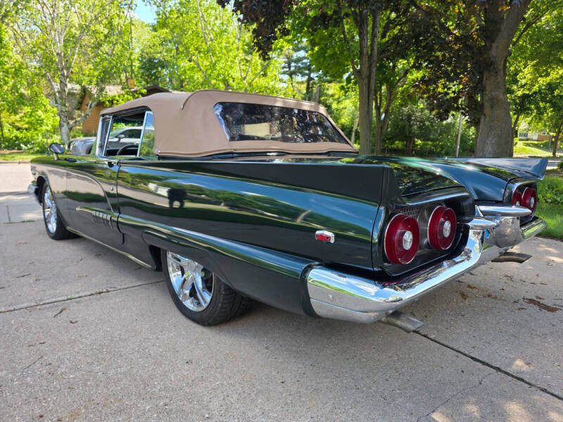 1958 Ford Thunderbird