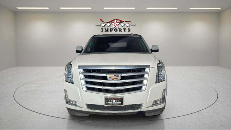 2019 Cadillac Escalade Luxury