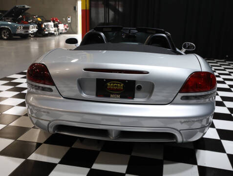 2004 Dodge Viper SRT-10