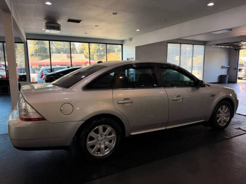 2009 Ford Taurus SE